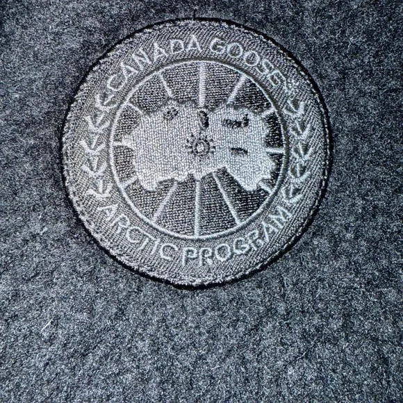 Canada Goose Elora 650 Fill Power Down Vest, NWT - Picture 6 of 13